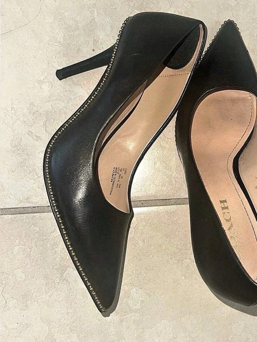 Coach Waverly Pump Pointed-Toe
Black US 10 Leather
